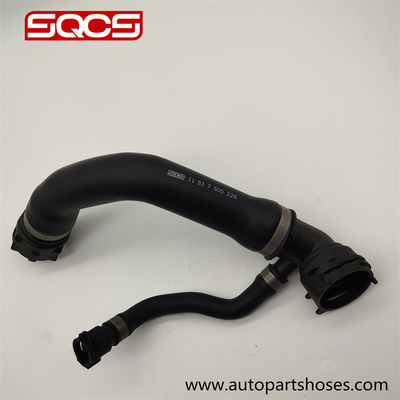 BMW E53のためのSQCS A11537505228エンジンの一休みのホースのラジエーターより低い11537505228