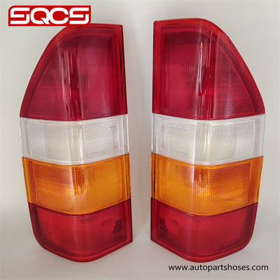 SQCS A0008260756の尾ランプはメルセデスの0008260856メルセデスの短距離走者の尾ライトを去った